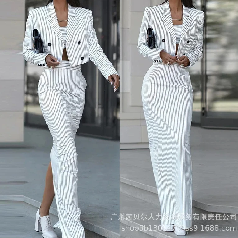 Double Breasted Blazer - Ensemble blazer rayé et jupe fendue