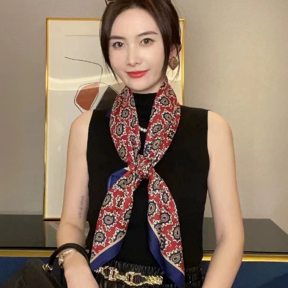 Écharpe carrée de qualité supé - Men Formal Wear With Scarf avis et prix